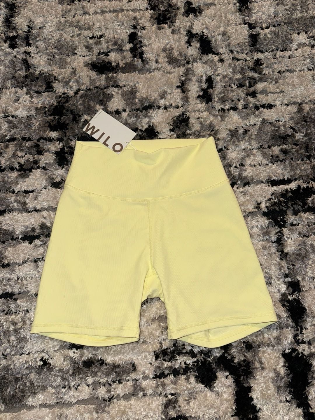 New Wilo The Label Crew Sweat Short In Yellow